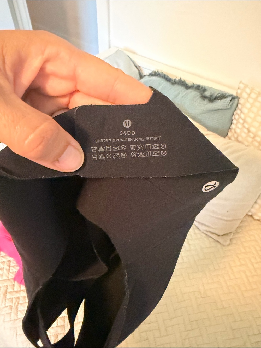 Lululemon - Picture 5 of 5